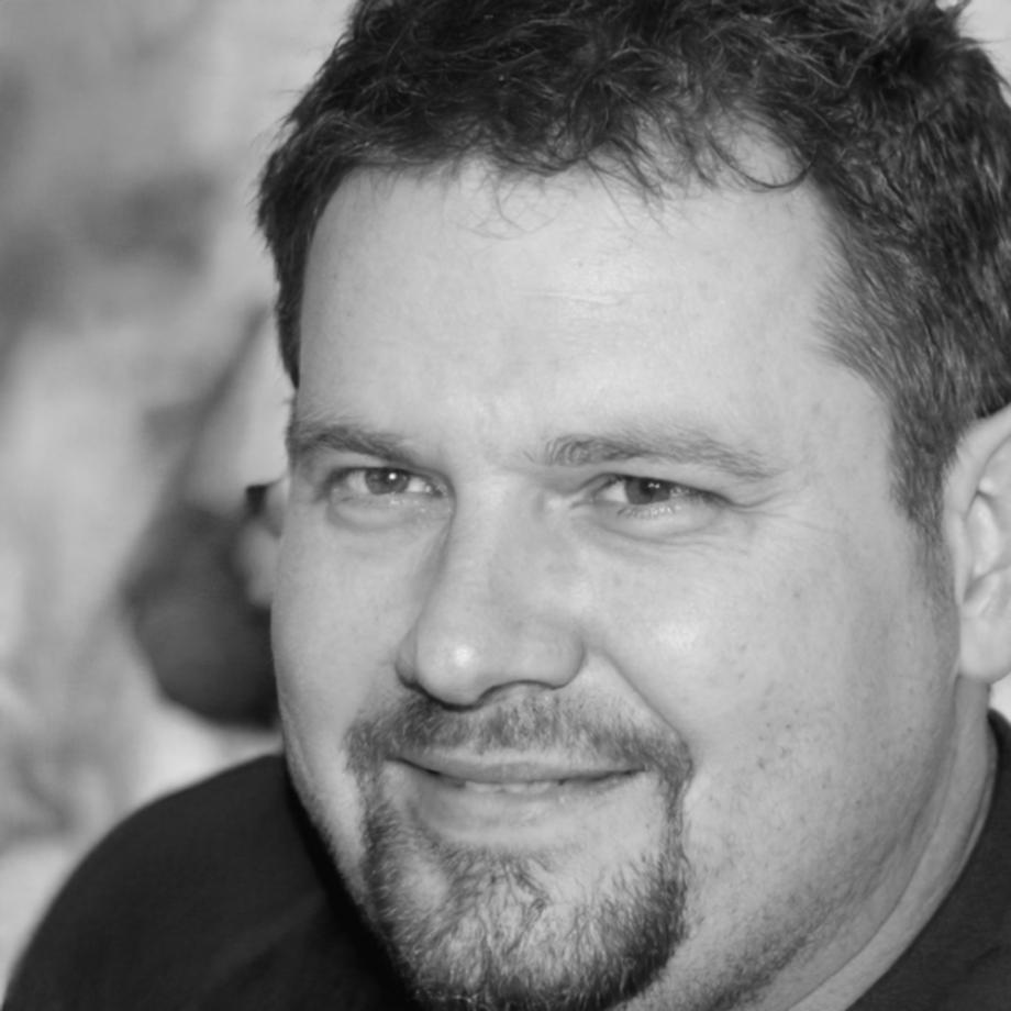 Portrait de Thomas Blanchard, analyste financier